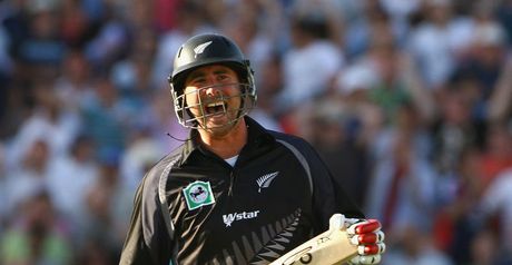 Gillespie celebrates New Zealand's one-wicket win at the Oval