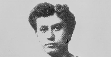 Alvin Kraenzlein: Won four athletics events.