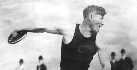 Jim Thorpe: Set world record.