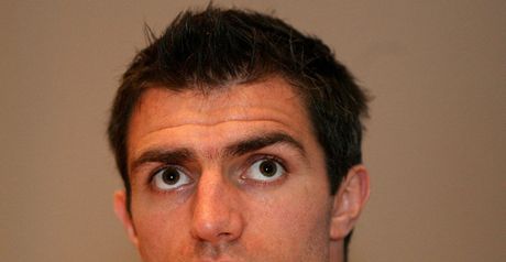 Hughes: Backing Zamora