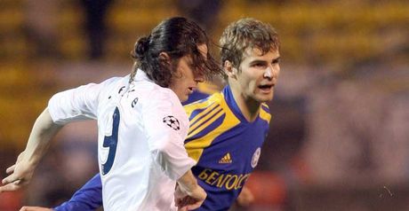 Bate's Vladimir Rzhevski fights for the ball with Zenit goalscorer Fatih Tekke