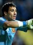 http://e2.365dm.com/09/06/68x93/Sergio-Asenjo-England-Spain-European-Under-21_2319378.jpg?20090619135819