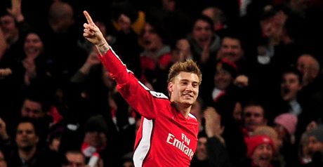 Bendtner: Wenger praise