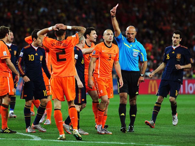 Holland had John Heitinga sent off in extra-time.&nbsp;
