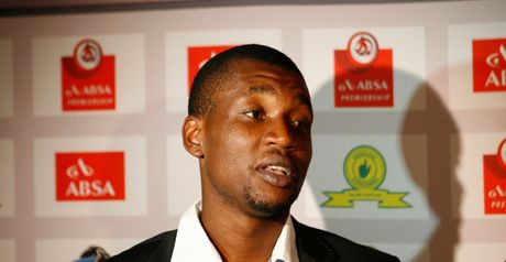 Mphela: Rangers link