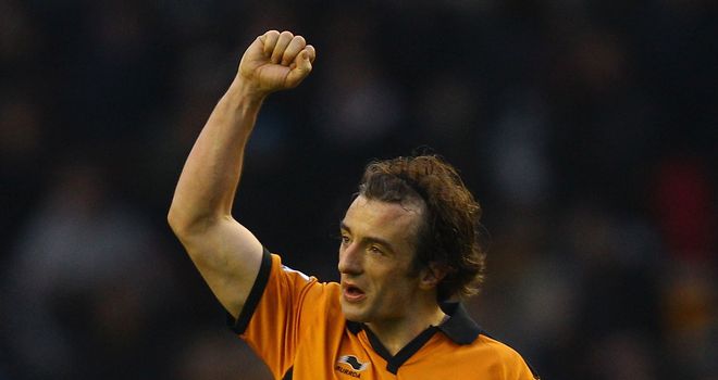 Hunt: Has returned to full training with Wolves after hernia surgery