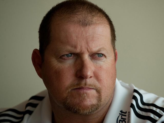 David Saker: Turns down Warwickshire job