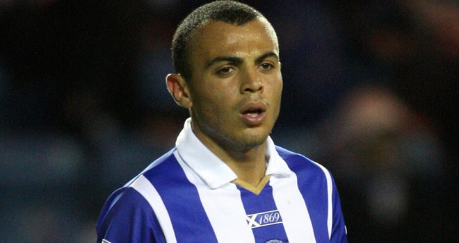 Ben Gordon: Handed short-term deal at Huish Park