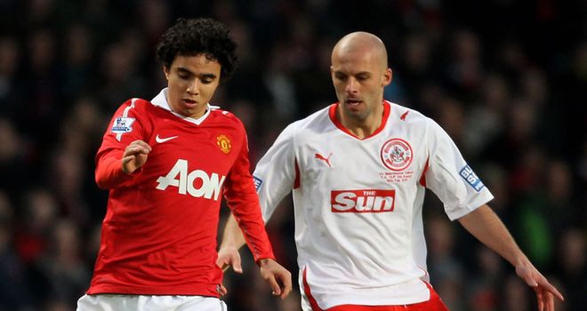 Hunt in action against Manchester United in the FA Cup