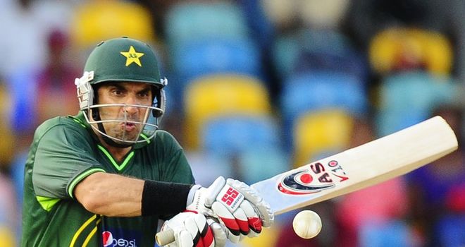 Misbah: Steady half century guides Pakistan home