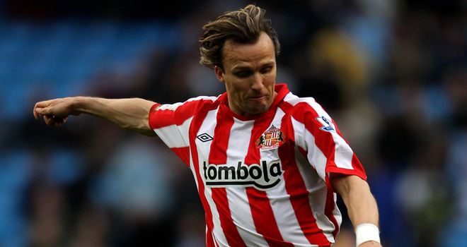 Zenden: Poised to leave Sunderland in the summer