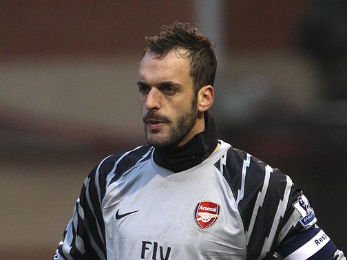 Manuel Almunia: Leaving the Emirates Stadium