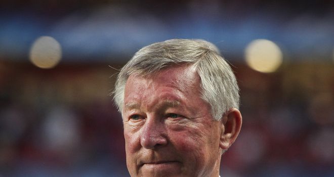 Ferguson: Has Rooney, Hernandez and Evans back in his squad for the Norwich game