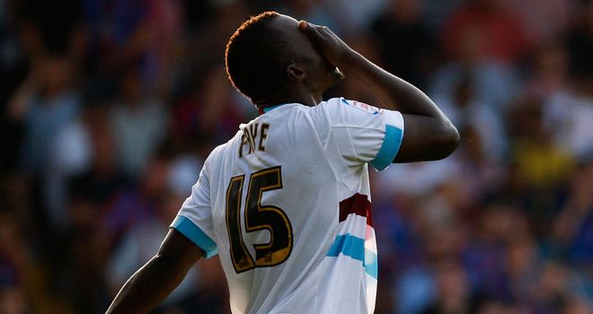 Abdoulaye Faye: West Ham defender admits the players are feeling the pressure at Upton Park