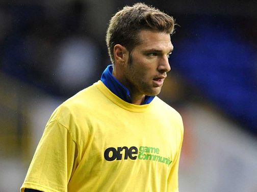 Akos Buzsaky: Leaves QPR