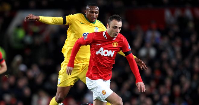 Dimitar Berbatov: Travelling to Germany for talks amid interest from Bayer Leverkusen and Bayern Munich