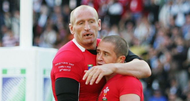 Gareth Thomas and Shane Williams at the 2007 World Cup