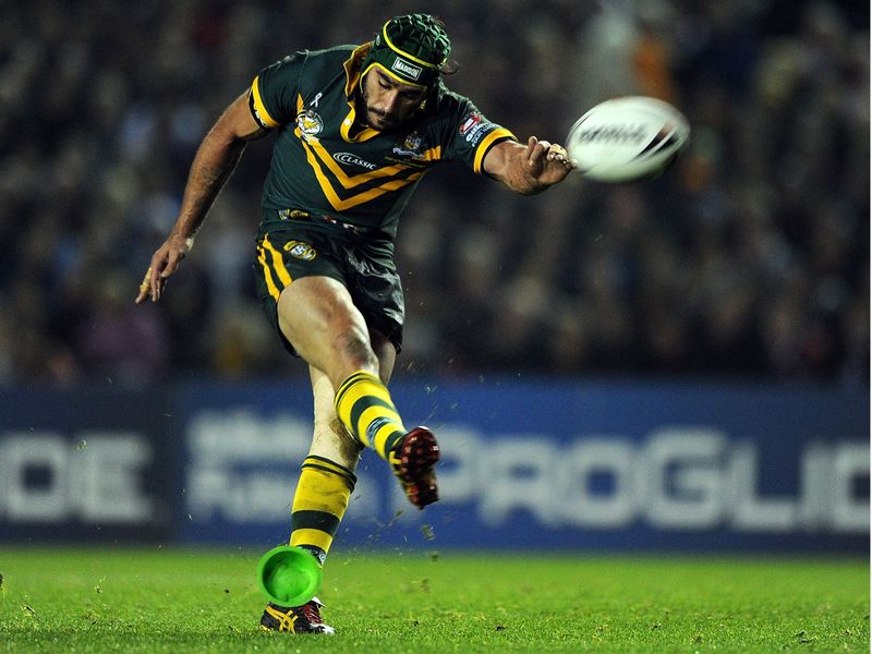 After Sinfield equalised with the conversion, Thurston nudged the Aussies back in front with a penalty on the stroke of half time