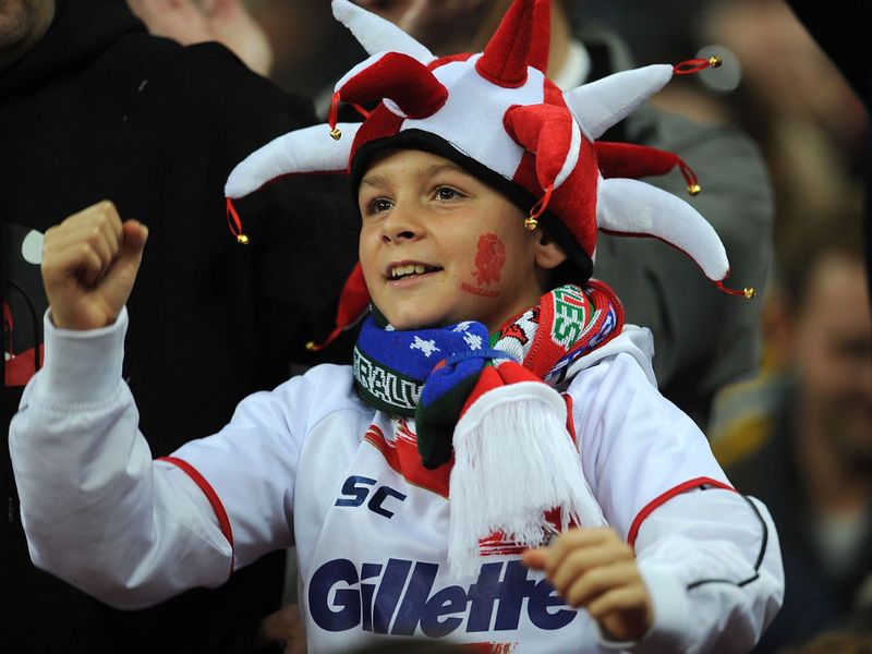 This England fan cannot remember the last time England beat the Kangaroos (it was in 1995)