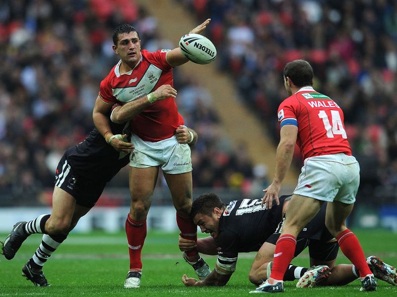 Ben Flower offloads under pressure