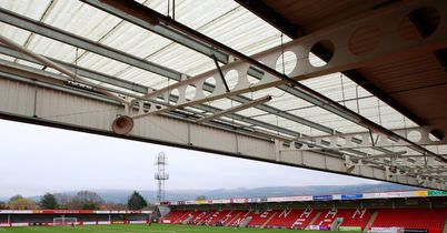 Robins to entertain Brewers