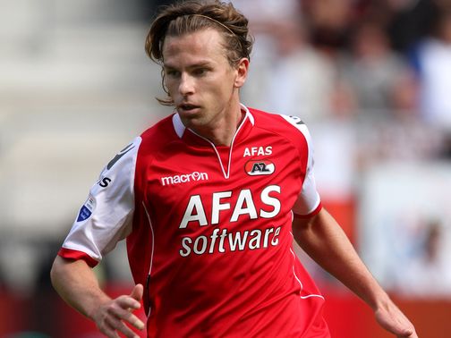 Brett Holman: Joins Aston Villa
