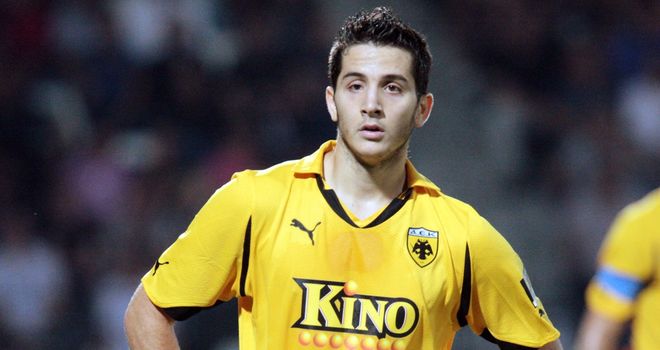 Kostas Manolas: Everton firm up interest