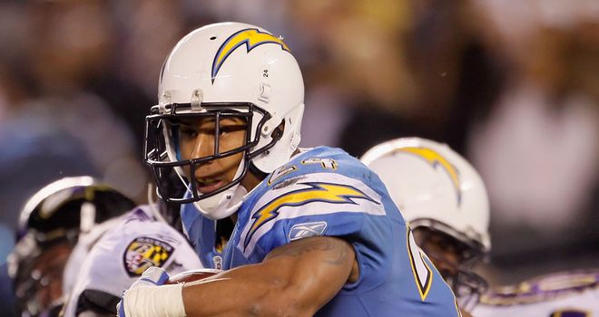 Ryan Mathews: San Diego rusher injured on first touch of the season