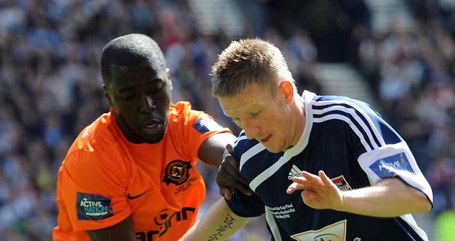 Michael Gardyne (R): Ross County striker has signed a pre-contract agreement with Dundee United