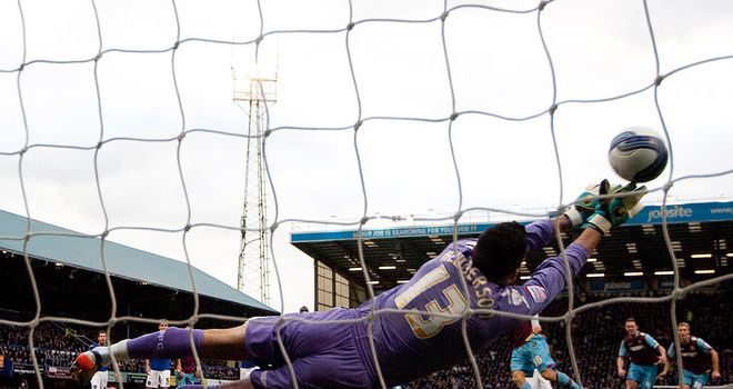 Stephen Henderson: Portsmouth goalkeeper was not interested in moving in January