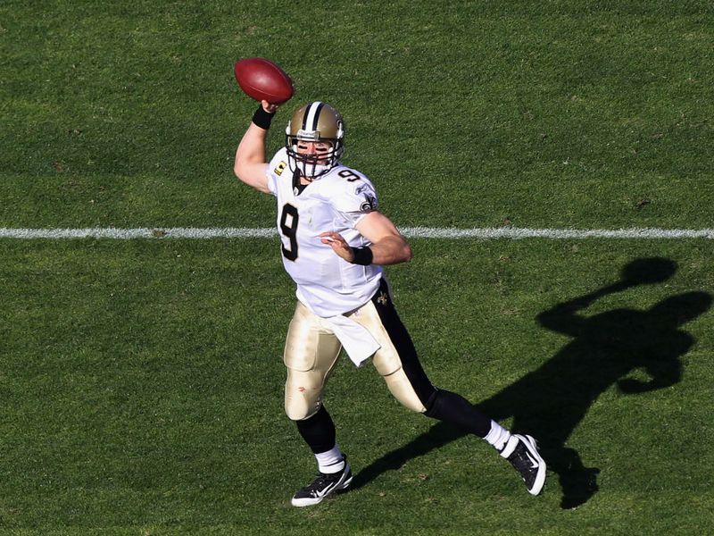 Drew Brees' remarkable season came to an end with 462 yards and four touchdowns in a losing effort.