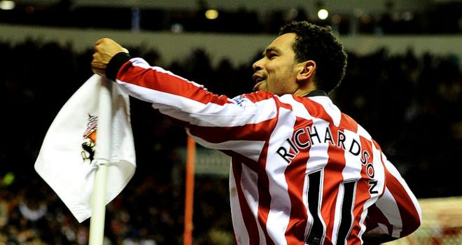 Kieran Richardson: Sunderland man set to join Fulham after offer accepted by Black Cats