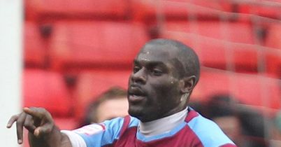 Showunmi: Signed for County