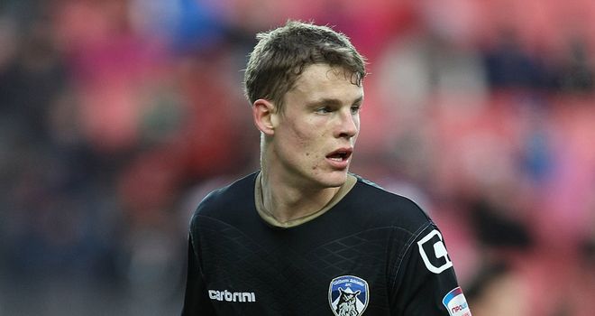 Smith: Keen to star for Silkmen