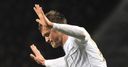 Edwards extends Shrews stay