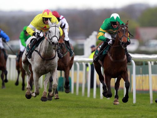 Sunnyhillboy just fails to get on top of Neptune Collonges last year