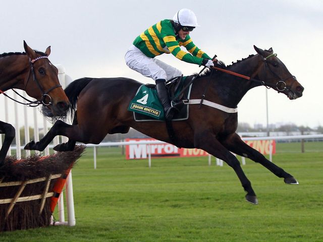 Darlan; Returns to action at Cheltenham on Sunday