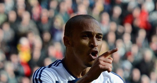 http://e2.365dm.com/12/04/660x350/Liverpool-v-West-Brom-Peter-Odemwingie2_2754444.jpg?20120422181850