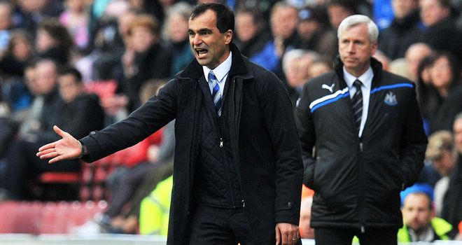 Roberto Martinez: Wants his players to look forward not back as they eye Premier League safety