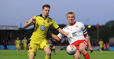 Porter and Roberts: Battling for ball