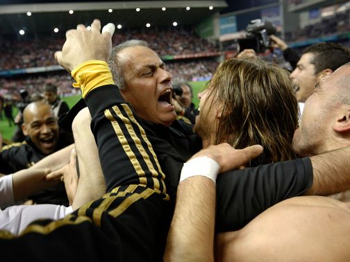Real Madrid begin their title defence against Valencia