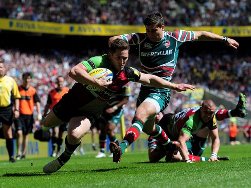 Tom Williams claims a Harlequins try
