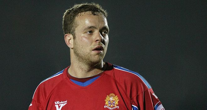 Woodall: Signs extension