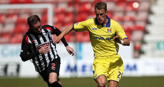 Shiels: Holds off Wilson