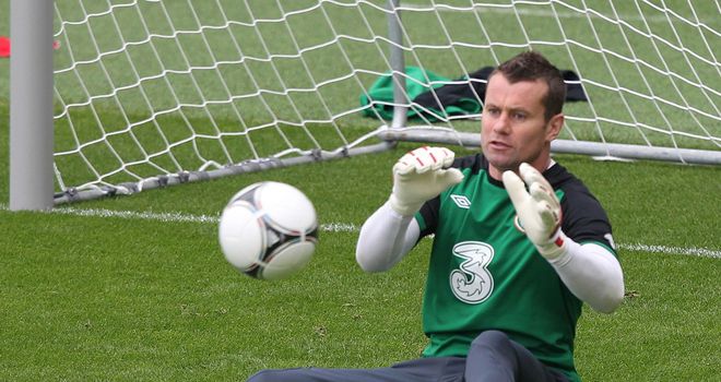 Shay Given: Ireland goalkeeper back in training