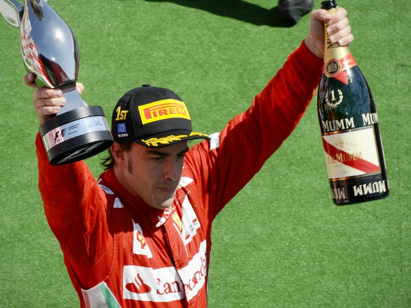 Alonso celebrates