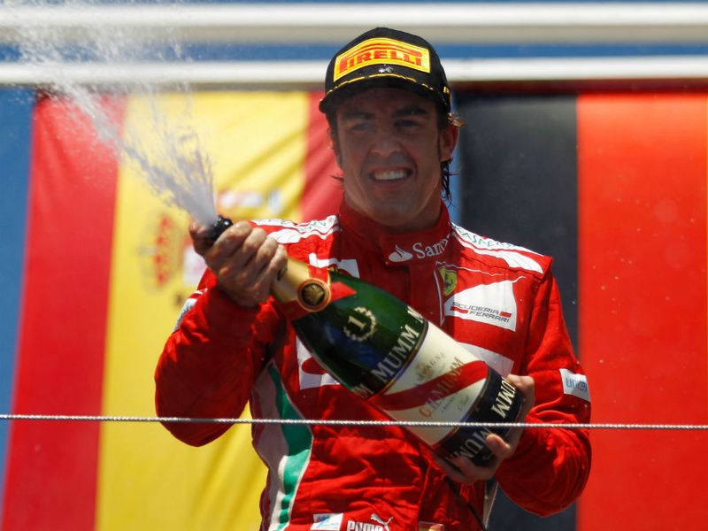 Alonso celebrates