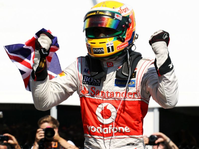 Lewis celebrates