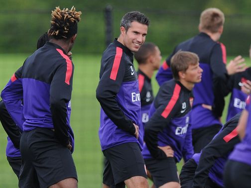Robin van Persie: Back in Arsenal training