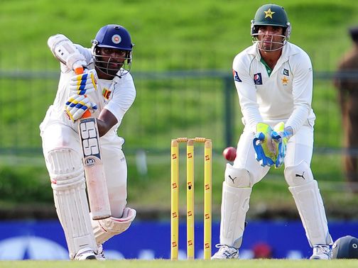 Thisara Perera: Hit 75 from 86 balls